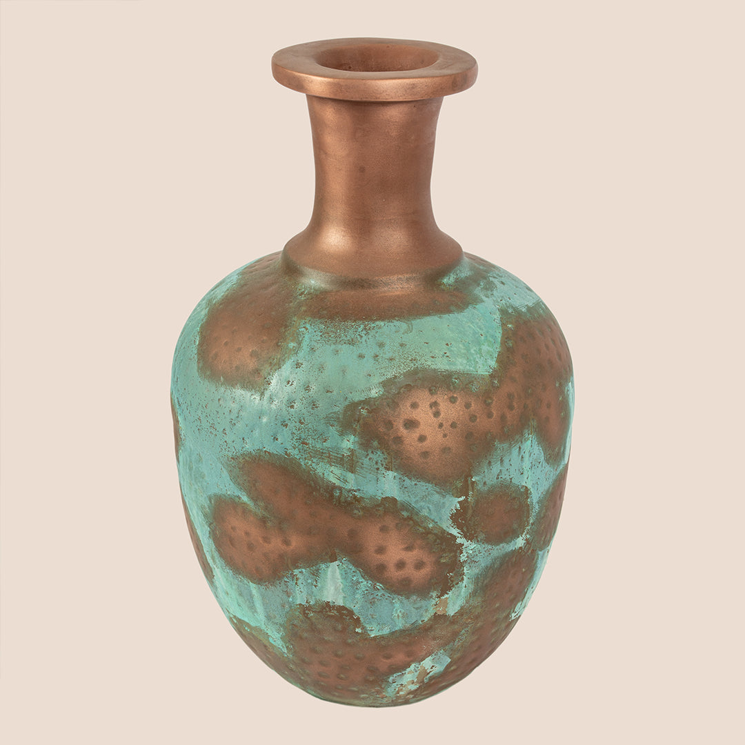 Verdant Echo – The Vase