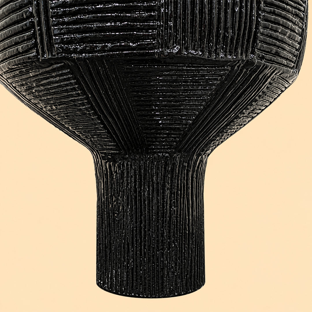 Obsidian Bloom - Vase