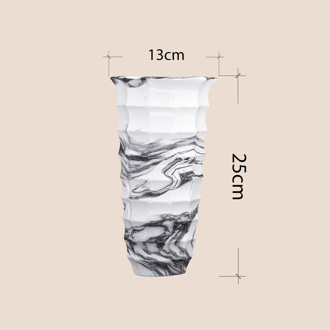 Sootra - The Vase