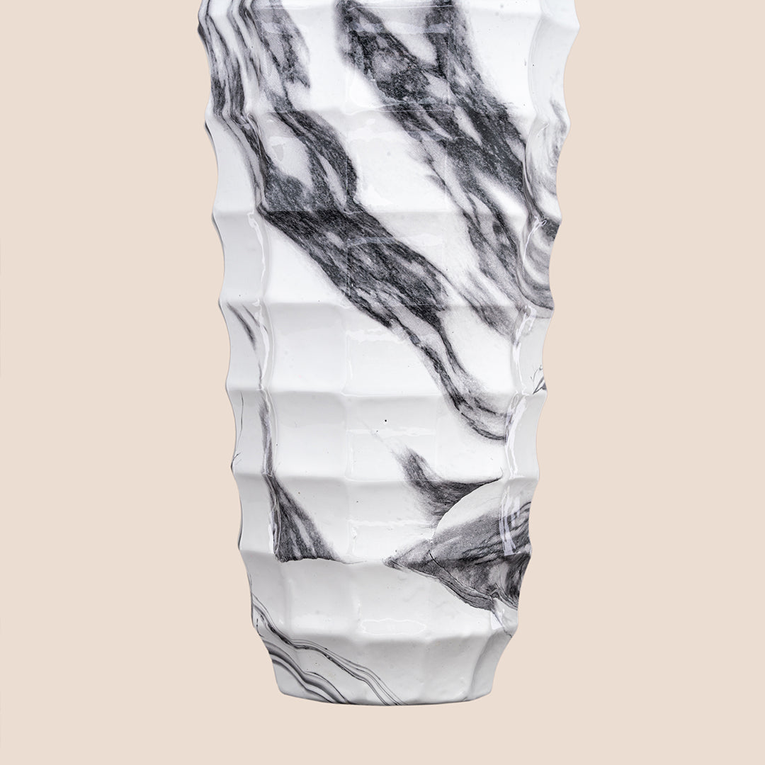 Sootra - The Vase