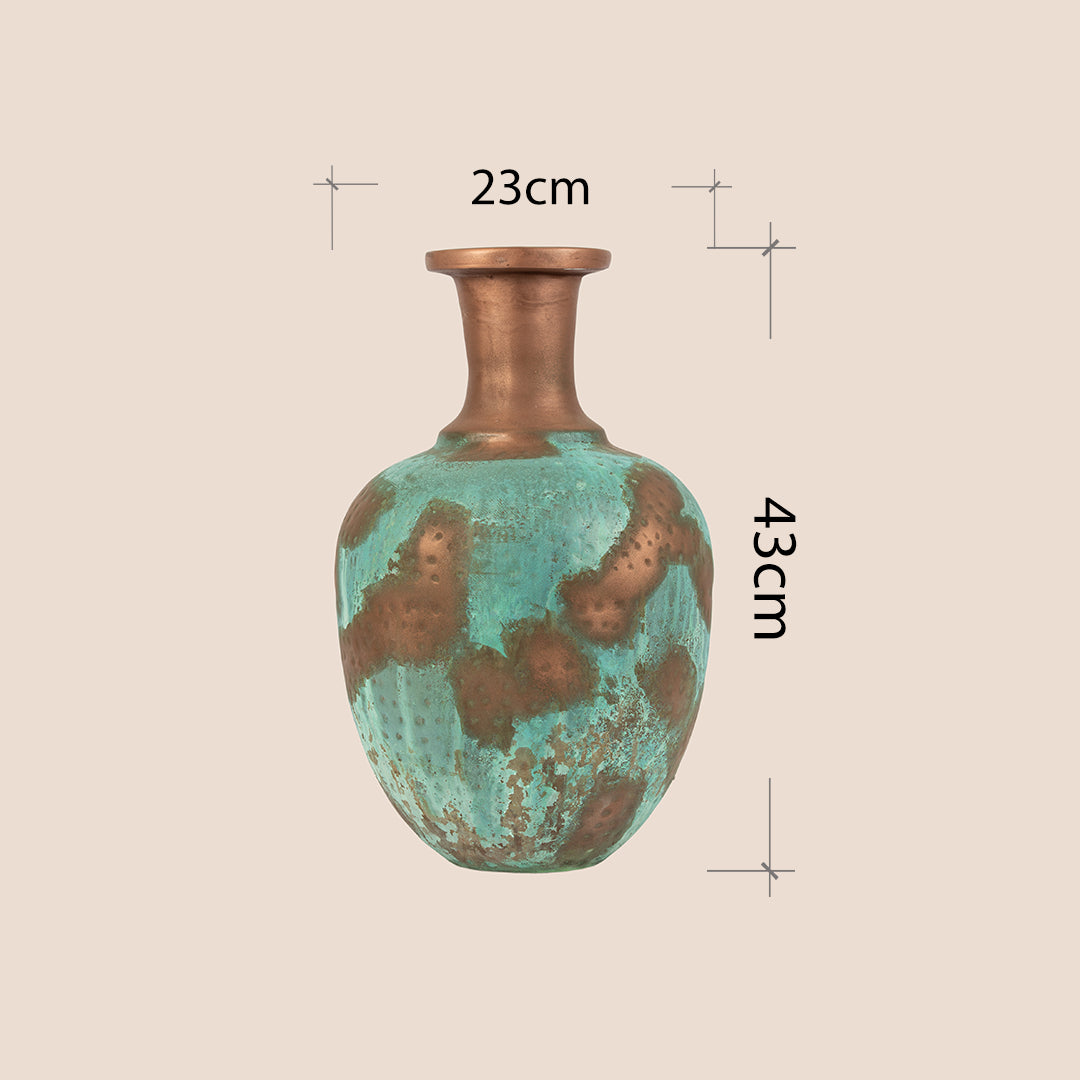 Verdant Echo – The Vase