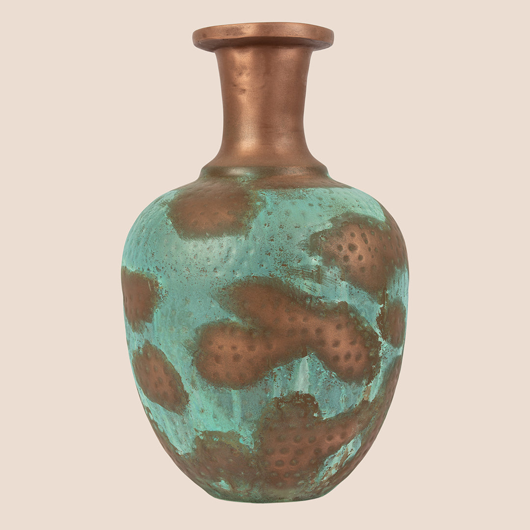 Verdant Echo – The Vase