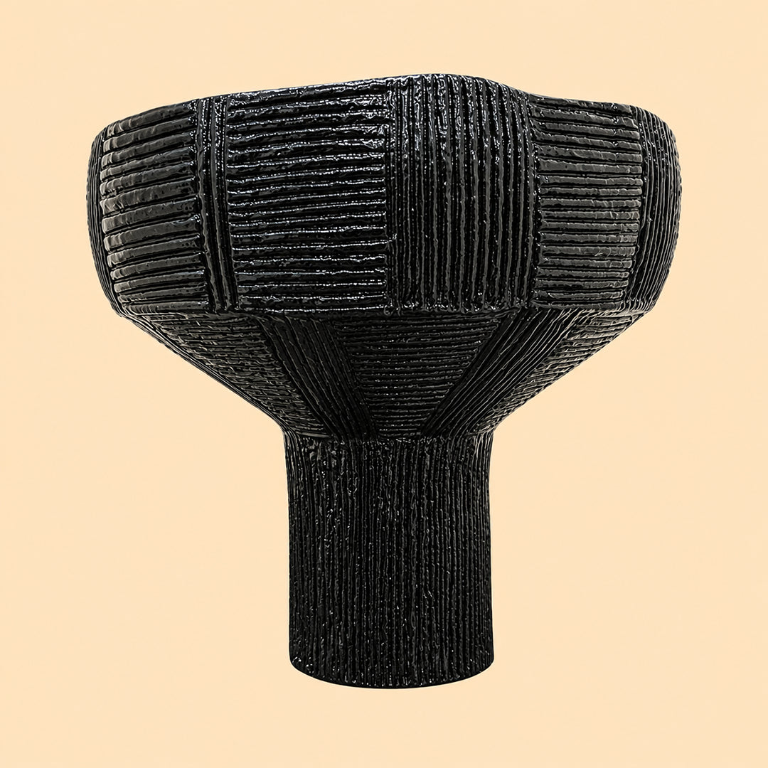 Obsidian Bloom - Vase