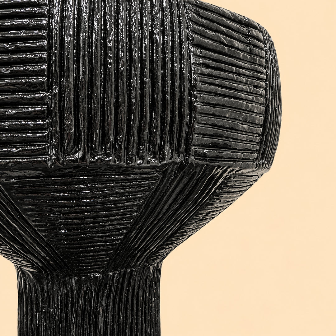 Obsidian Bloom - Vase