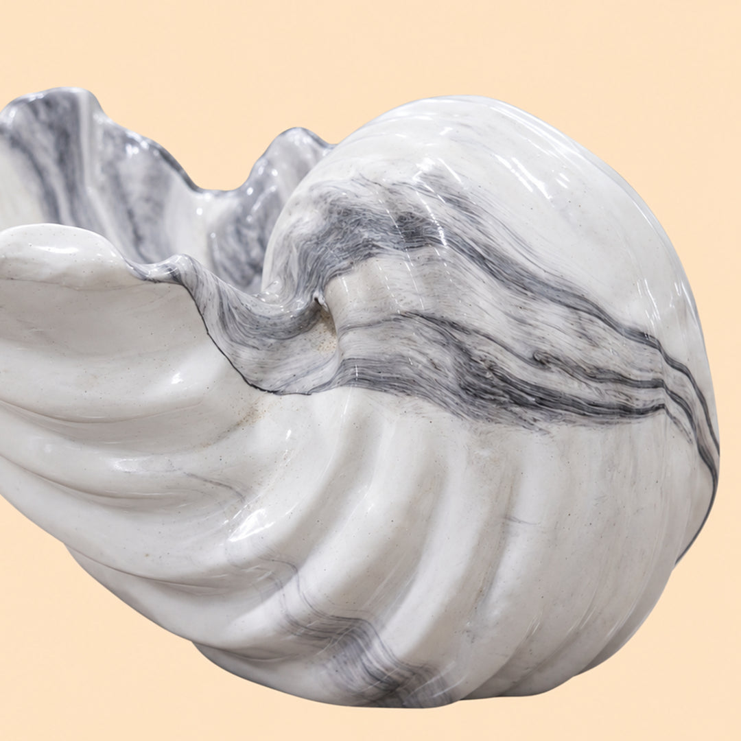 Ember Tide – Sculptural Ashtray