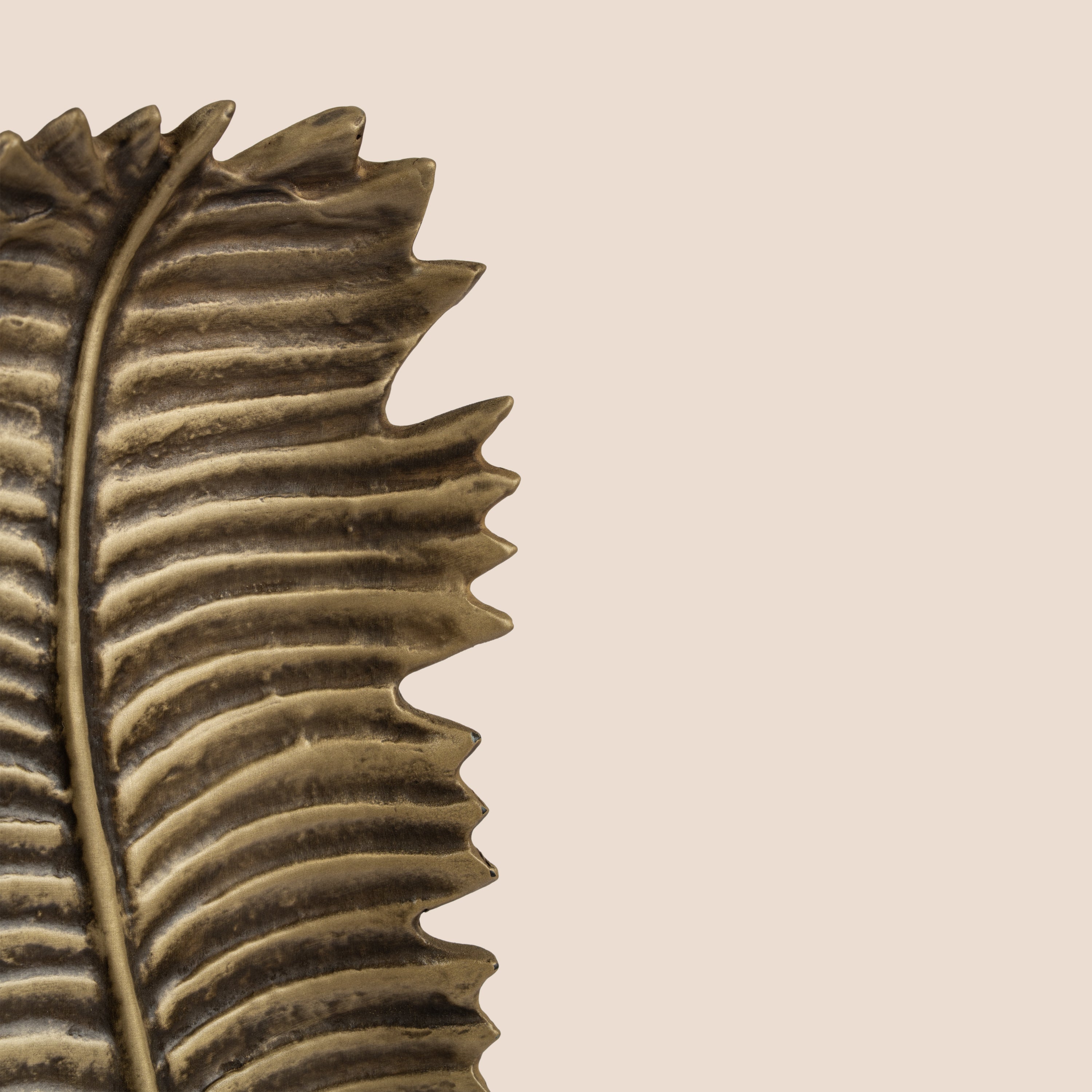 Aureon Leaf Form - Sculpture