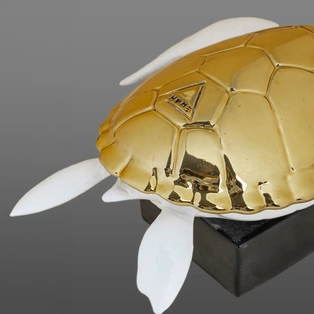The Symbol of Steadfastness - Sculpture (White & Gold) - ACad Home