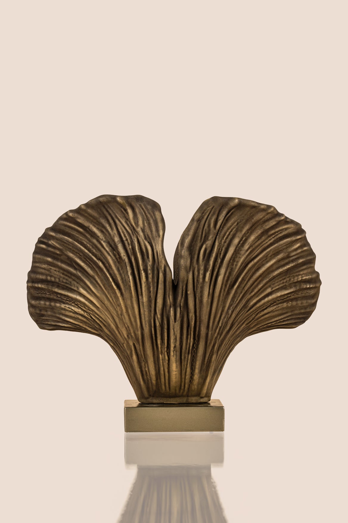 Duality of Beauty - Vase - ACad Home